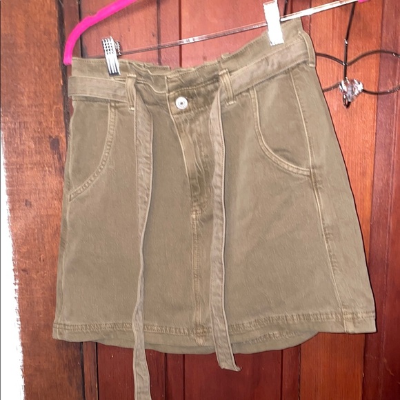 American Eagle Olive Green Stretch skirt - Picture 6 of 11